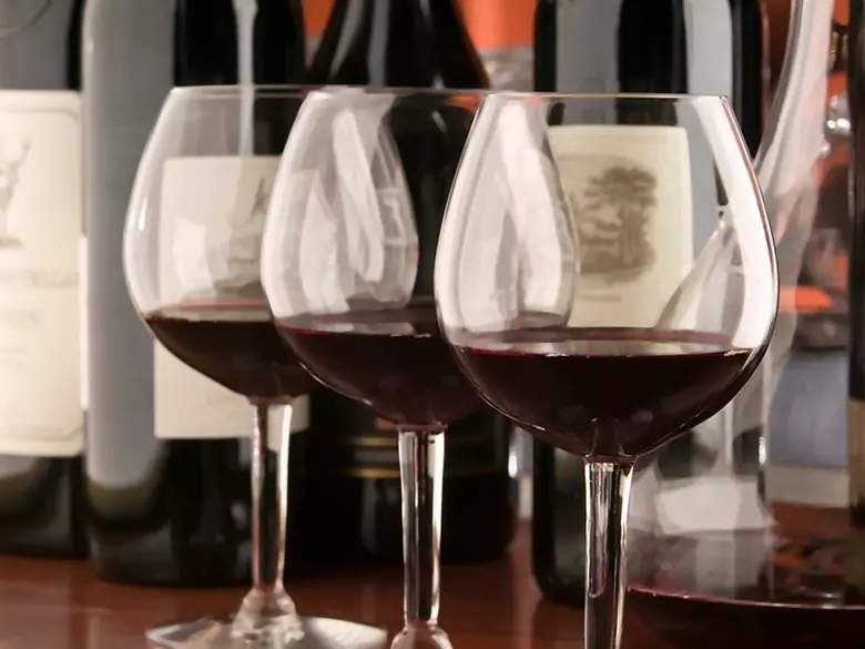 Ryzyko chorób stawów jest niższe gdy spożywamy alkohol