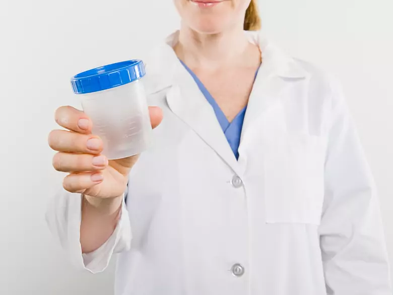 Ciemne zabarwienie moczu, senność i przyspieszone tętno? To mogą być objawy być hemolizy