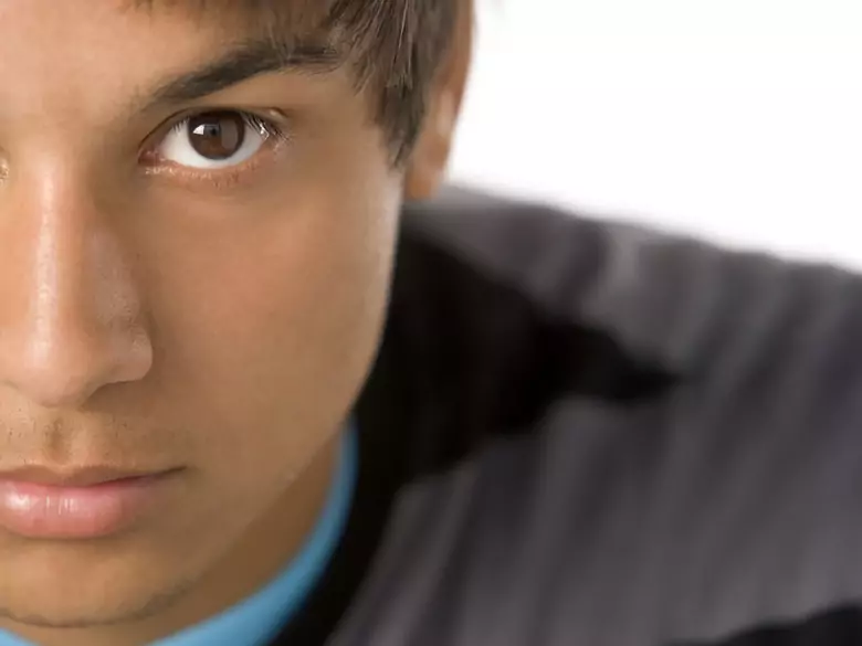 Nierówność źrenic (anisocoria) - przyczyny, objawy, diagnoza, leczenie