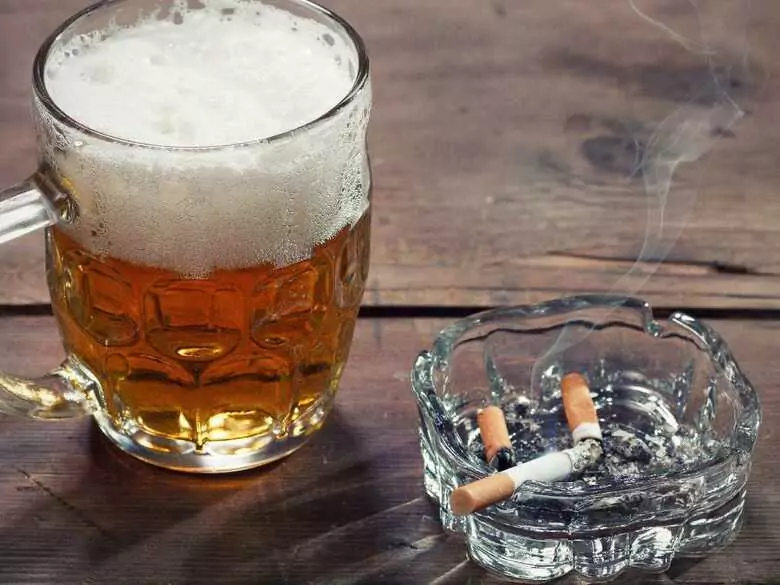 WHO apeluje o wyższe podatki zdrowotne na używki i napoje słodzone