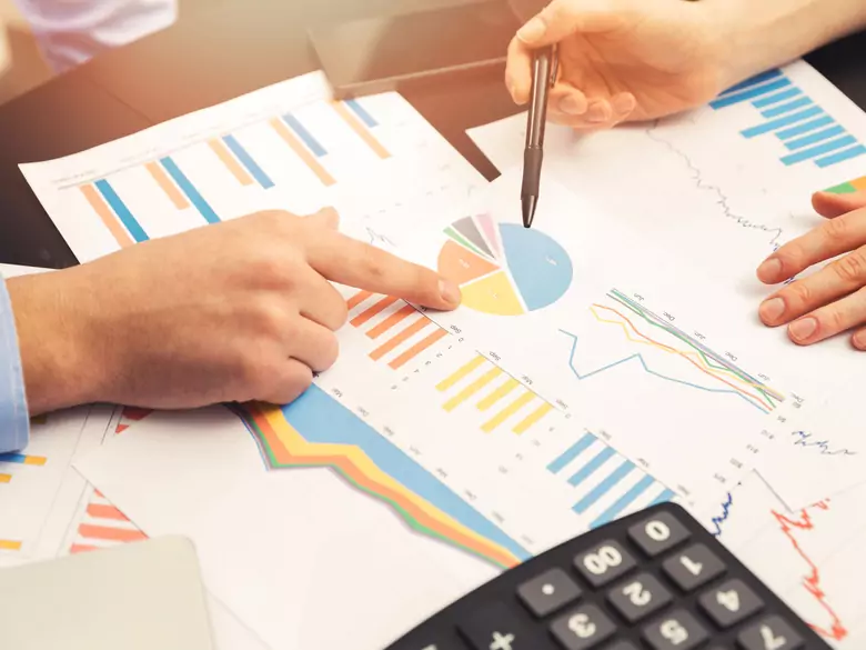 Badanie nie pozostawia żadnych złudzeń. Większość pacjentów nie dostaje pełnych informacji przed operacją