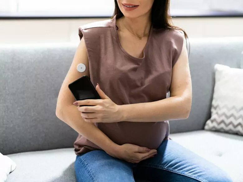 Systemy ciągłego monitorowania stężenia glukozy – proste zmiany dla lepszego leczenia pacjentów z cukrzycą