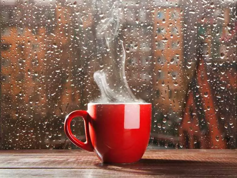 Jak osłodzić sobie zimowe wieczory? Sposoby na poprawę humoru w najmroźniejszym okresie w roku