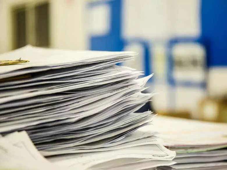 Czescy naukowcy opracowali nowy rodzaj papieru, który niszczy wirusy i bakterie