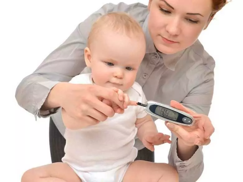 Jak wspierać dziecko z cukrzycą w codziennym życiu? Poradnik dla rodziców