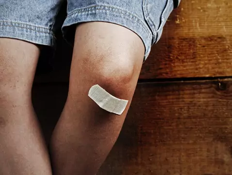 Leczenie ran staje się bezsilne wobec bakterii. Eksperci alarmują: antybiotykooporność wymyka się spod kontroli