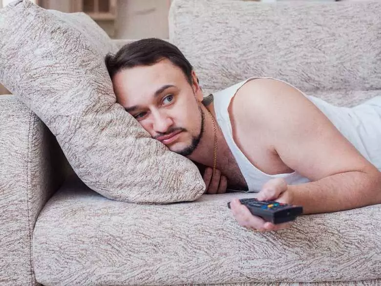 Ponad 75% Polaków odpoczywa korzystając z urządzeń elektronicznych – co na to oczy?