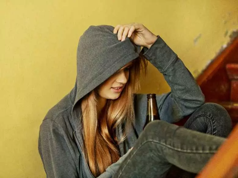 Wpływ alkoholu na układ nerwowy, czym jest otępienie alkoholowe?