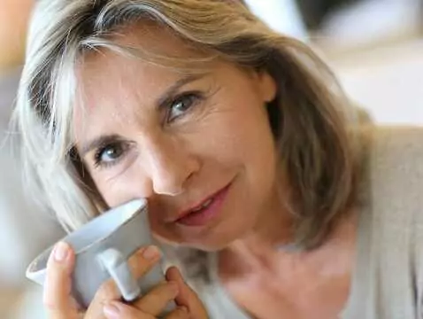 Dieta i styl życia: czy obniżają ryzyko wczesnej demencji?