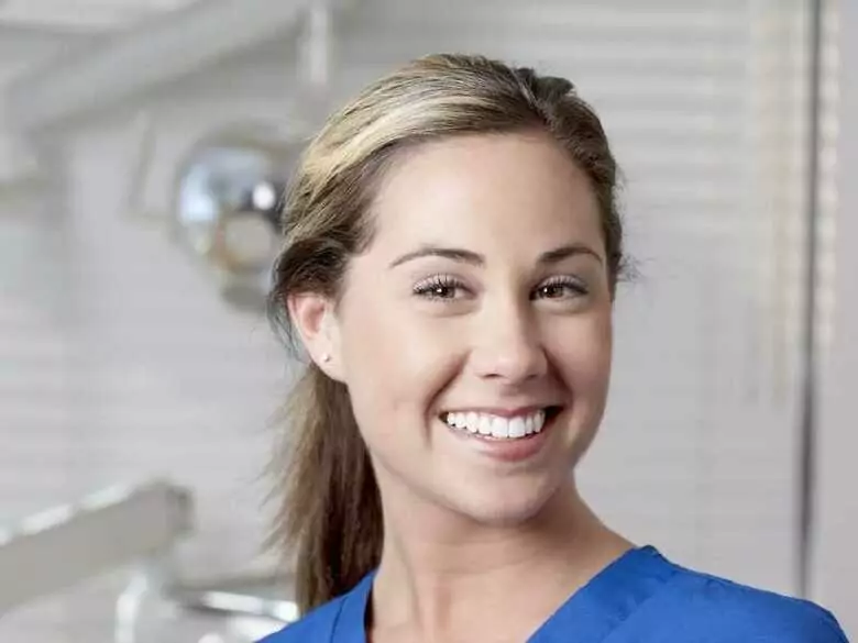 Paradontoza - przyczyny, objawy, diagnoza, leczenie