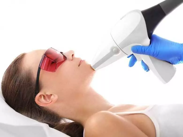 Nadmierne owłosienie u kobiet - co warto wiedzieć?