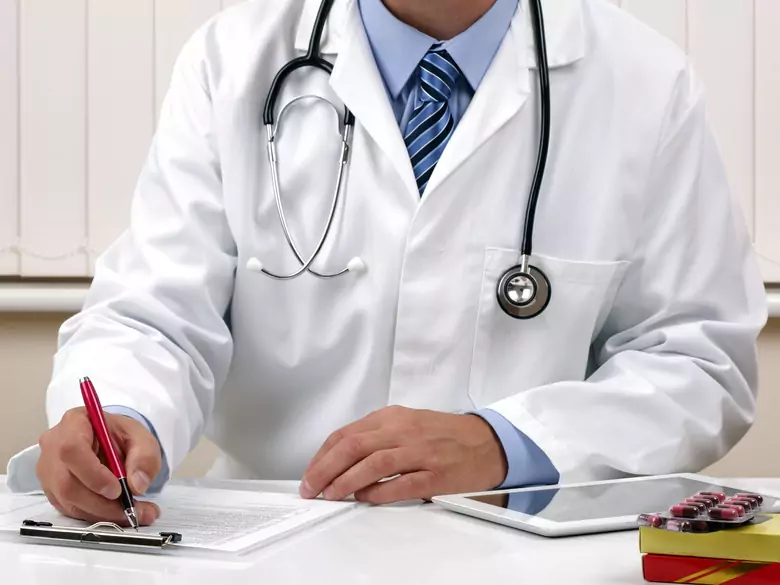 Z myślą o pacjentach z łuszczycowym zapaleniem stawów powstała ogólnopolska kampania „ŁZS. Podwójny cios”