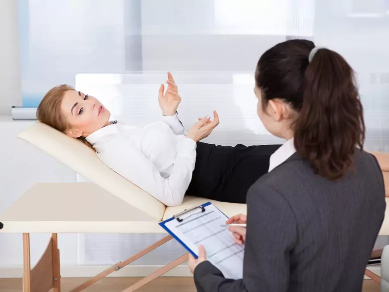 Kryzys psychotyczny: doświadczenie, cierpienie, piętno, choroba