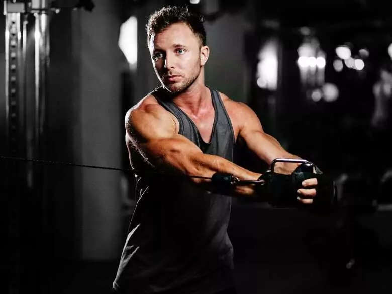 Bokserzy i kickbokserzy z wyższym ryzykiem miażdżycy, zawałów i zdarzeń sercowo-naczyniowych. Winne częste urazy głowy