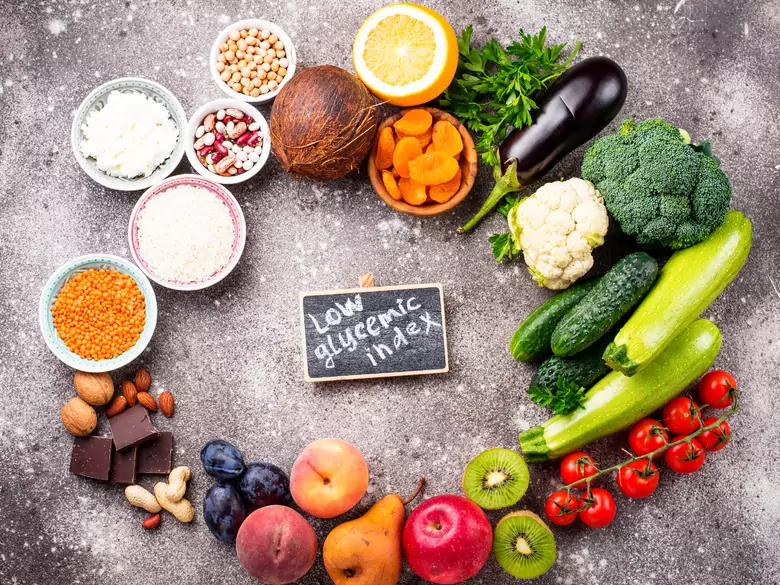 Gęstość odżywcza a gęstość energetyczna. Co jeść, żeby nie przytyć?