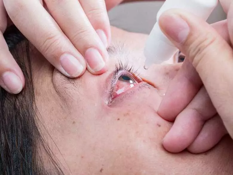 Odczuwasz suchość i zmęczenie oczu? Poznaj sposoby, by zminimalizować dyskomfort