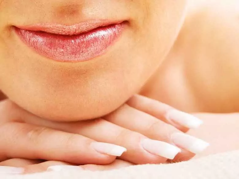 Opryszczka wargowa – jak sobie z nią radzić?