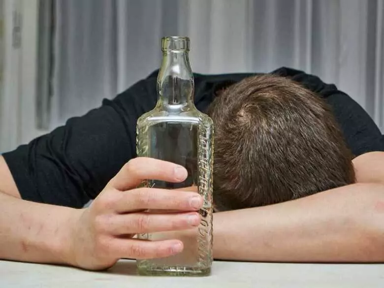 Poalkoholowe zaburzenia psychiczne – diagnostyka i leczenie