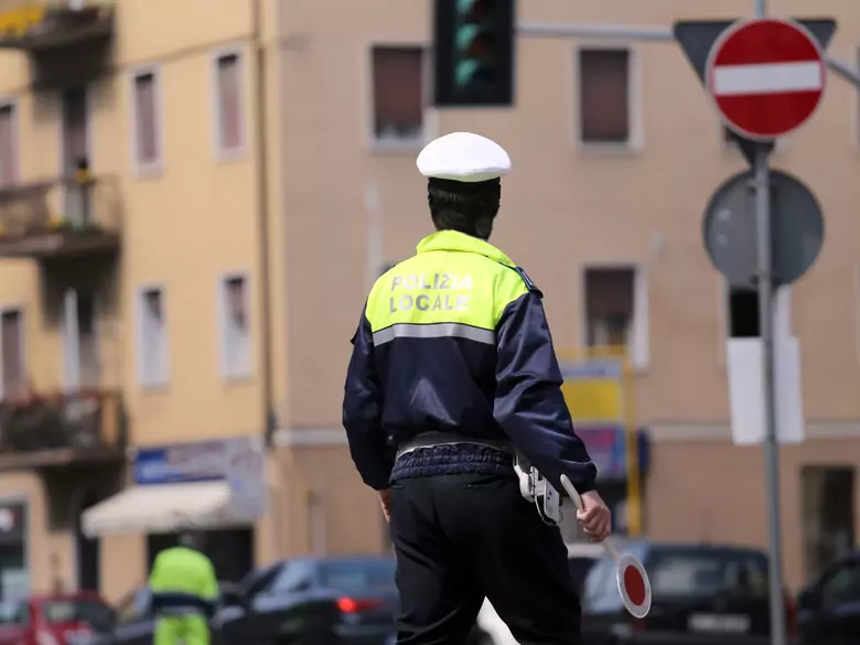 Mieszkanie blisko ruchliwej drogi a ryzyko otępienia