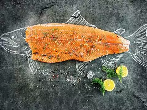 (O)mega zdrowy posiłek dla dziecka? W jesiennym menu postaw na ryby