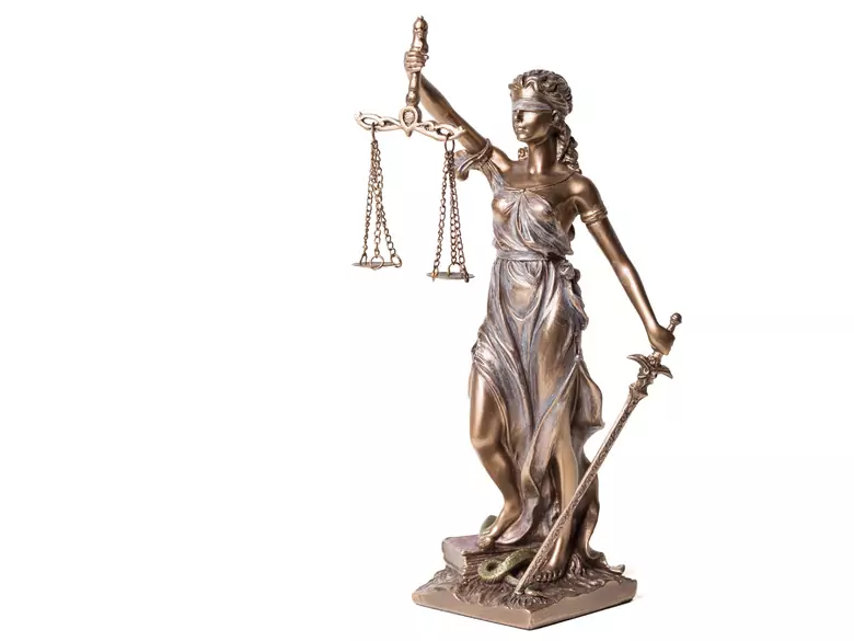 Szarlatani zarabiają na trudnej sytuacji pacjentów. Trwają prace nad narzędziami do skutecznej walki z nimi