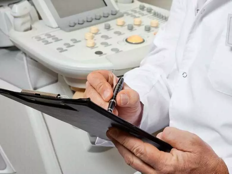 Sztuczna inteligencja coraz mocniej wchodzi w medycynę. Potrzebna wielka baza danych pacjentów