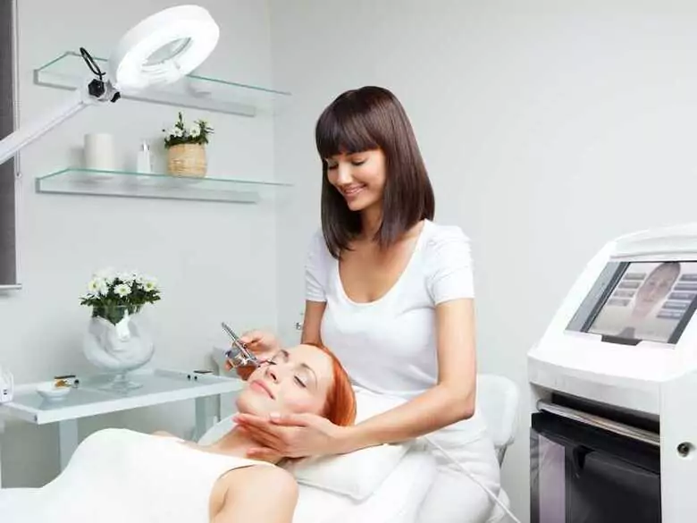 Przywracamy skórze blask - mezoterapia