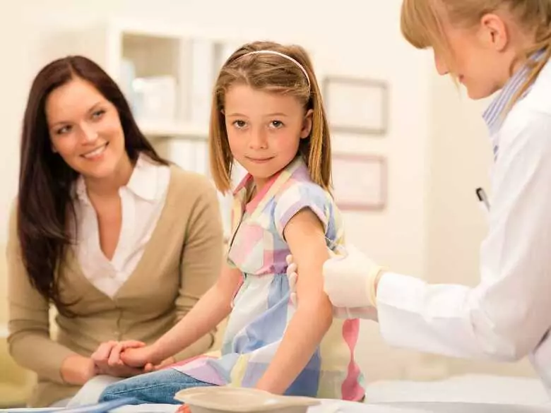 Rząd zainaugurował bezpłatne szczepienia przeciwko HPV dla dzieci w wieku 12 i 13 lat